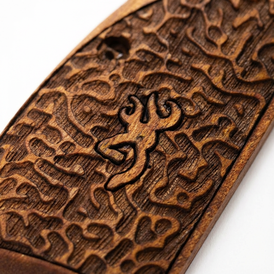 Browning Hi-Power Grips – Labyrinth with Logo