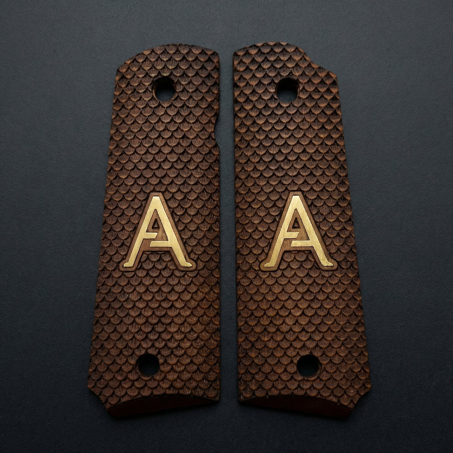 1911 Full Size Grips - FishScale Texture - Personalized Gold Initial