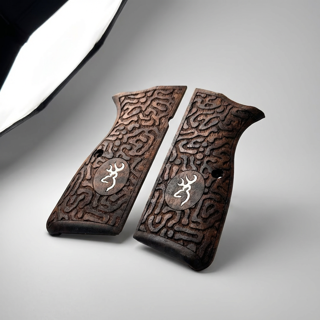 Browning Hi-Power Grips – Labyrinth Silver Logo