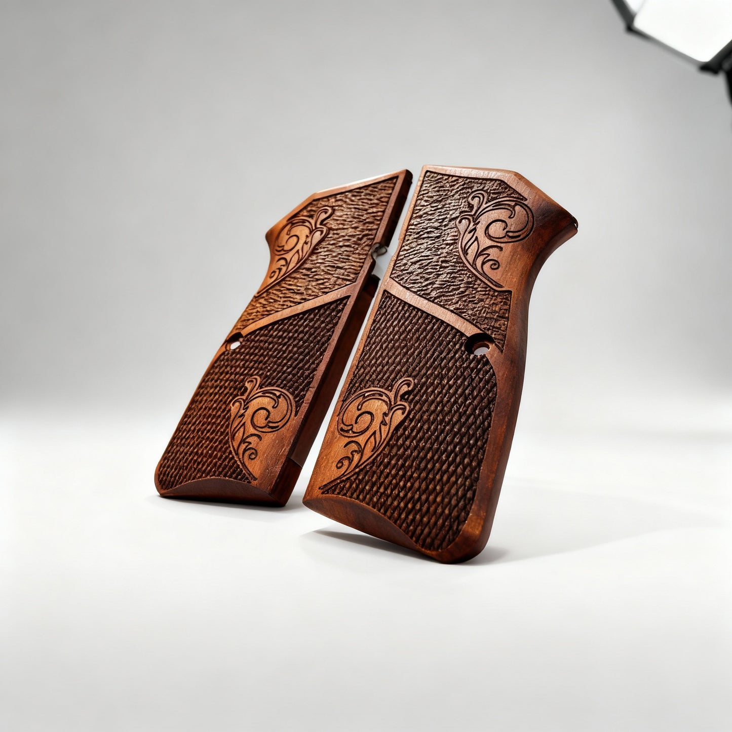 Browning Hi-Power Grips – Hearts' Heritage