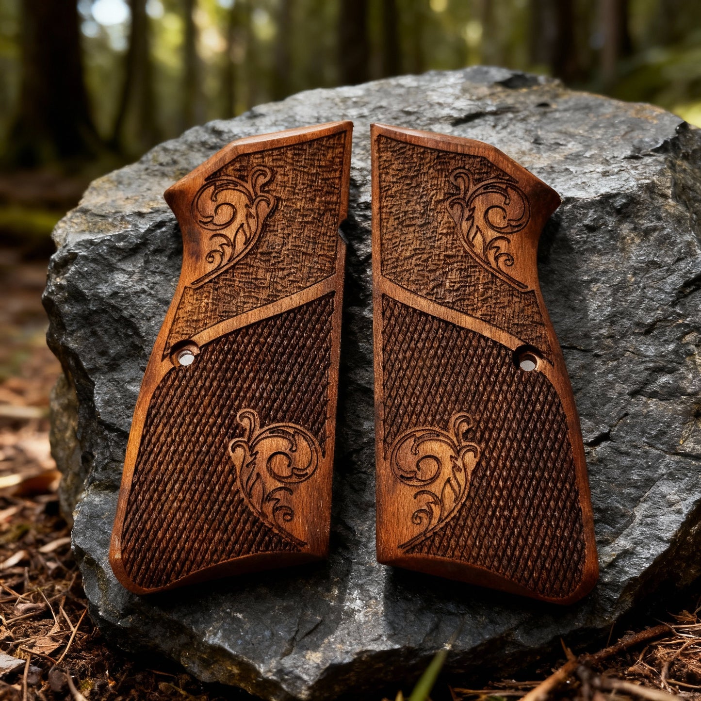 Browning Hi-Power Grips – Hearts' Heritage