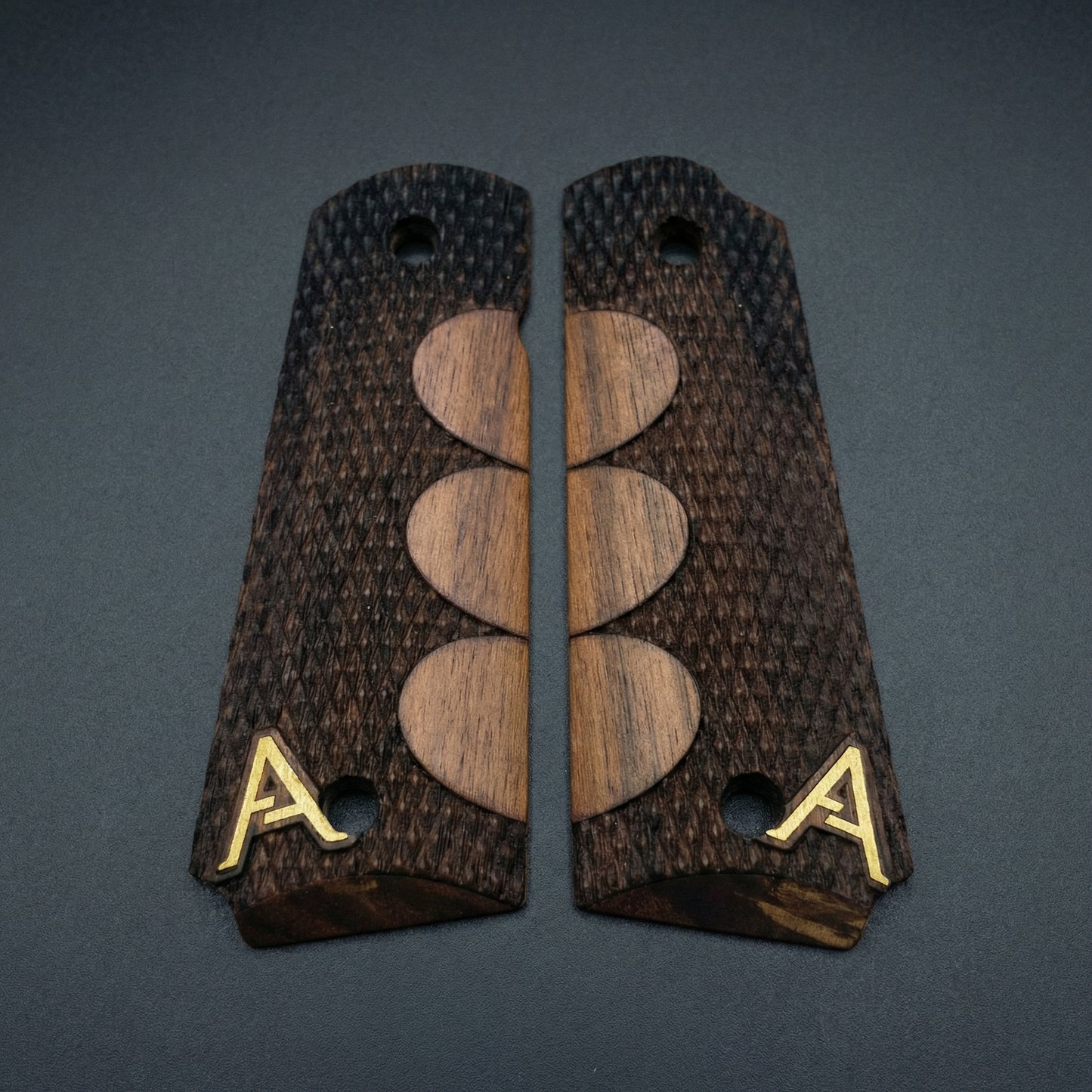 1911 Full Size Grips - Tri-Dot Checkered - Personalized Gold Initial